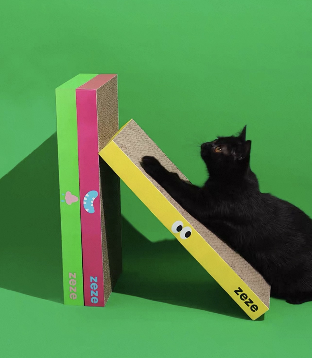 Zeze Modern Essentials Flat Cat Scratcher